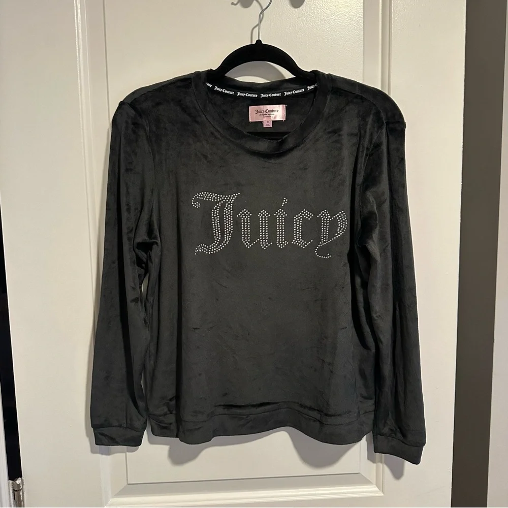 Juicy Couture Sleepwear Velour Rhinestone Long Sleeve & Pants Set in Black